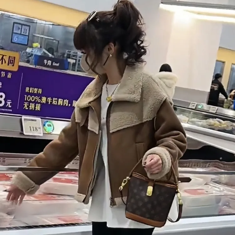 美式拼接机车服毛毛立领皮毛一体外套2024新款小个子韩版保暖女装