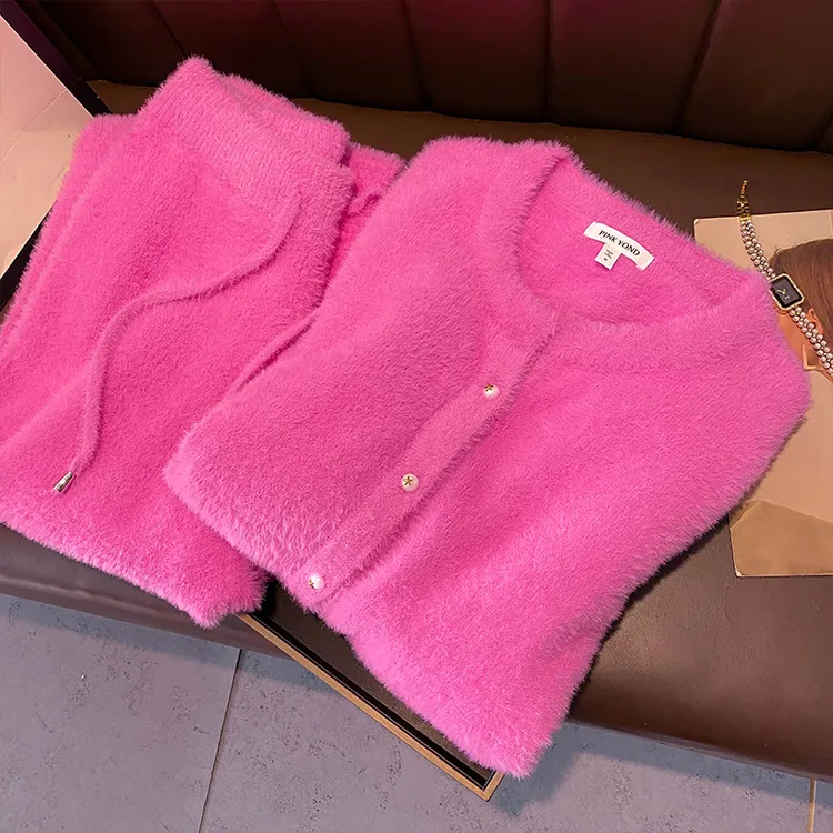 高级感新款睡衣女秋冬季针织绒加绒加厚套装时尚气质仿貂绒家居服