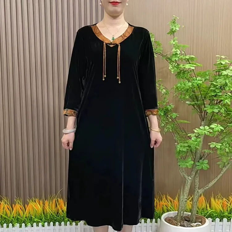 妈妈秋装洋气金丝绒连衣裙中老年女装秋季大码V领国风裙子
