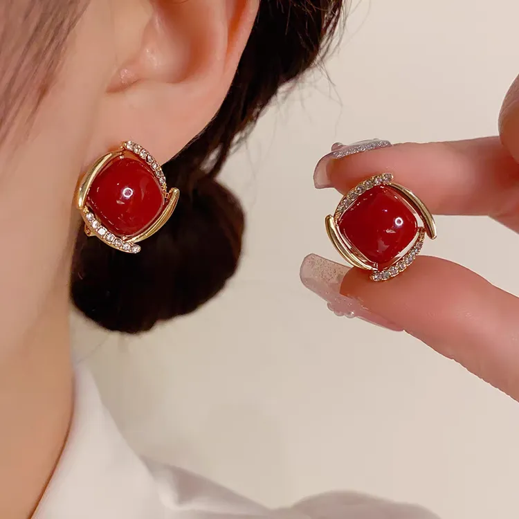 铜合金耳饰 心有所属小巧精致耳钉气质高级925银针耳扣红色耳环女