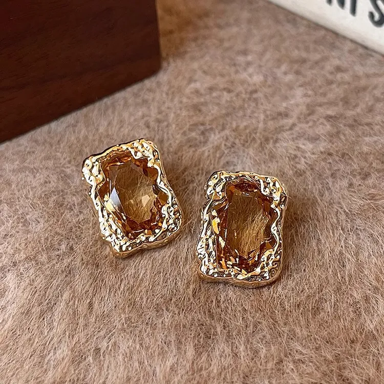 铜合金耳饰 美拉德咖色方形耳钉女独特爆款复古耳环气质秋冬耳饰
