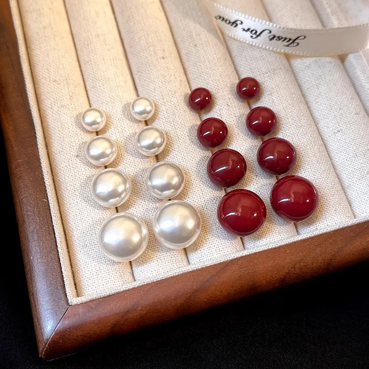 铜合金耳饰 相思红豆扁珠珠耳钉女2026年红色耳饰百搭独特耳环潮