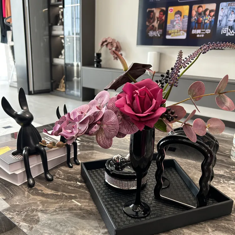 新款设计师款小众玫瑰花束高品质手感保湿仿真花束家居假花仿真花