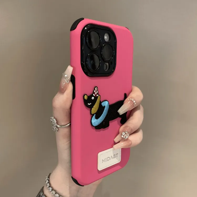 ins日韩纯色可爱腊肠狗适用于苹果15手机壳高级感14小众13/12/11