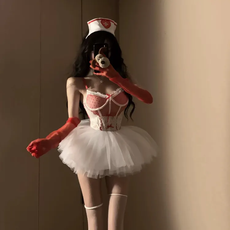 『夜涩』纯欲蕾丝蝴蝶结心型连体衣性感套装蓬蓬裙辣妹红色