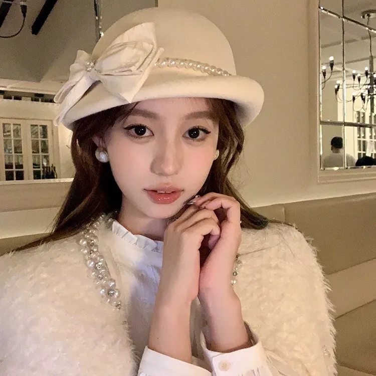 赫本风珍珠蝴蝶结纯羊毛贝雷帽女秋冬轻奢复古英伦卷边高级小礼帽