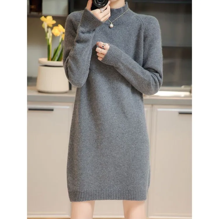 配大衣毛衫半高领毛衣裙秋冬女士宽松显瘦加厚打底长袖宽松连衣裙