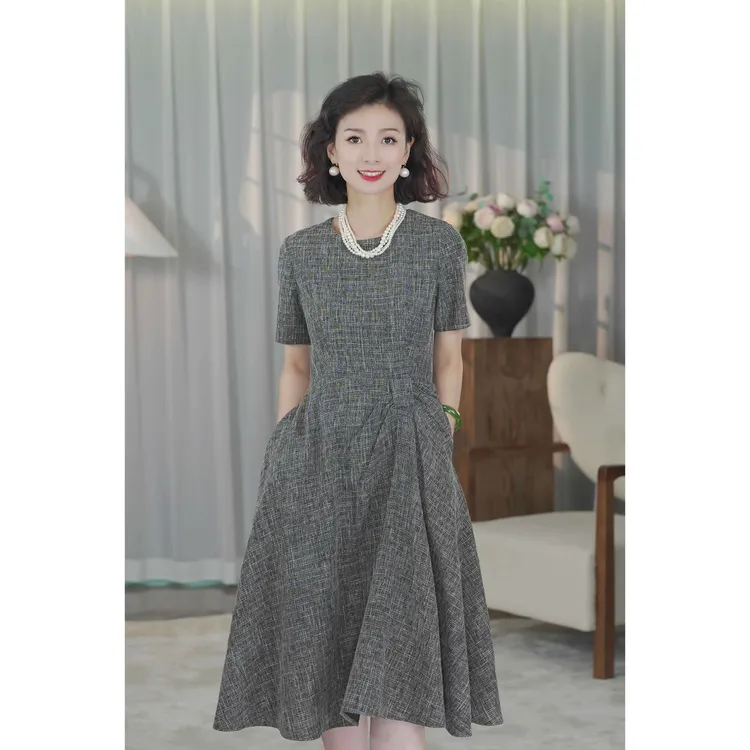 西子/【伦敦午后】圆领粗花呢收褶显瘦气质中长裙连衣裙/CQBH151