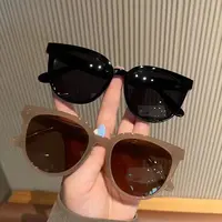 时尚太阳眼镜            