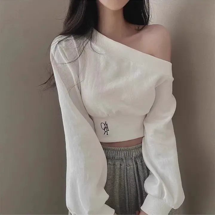 卫衣女2025春秋新款韩版宽松薄款小个子短款chic甜辣斜领露肩上衣