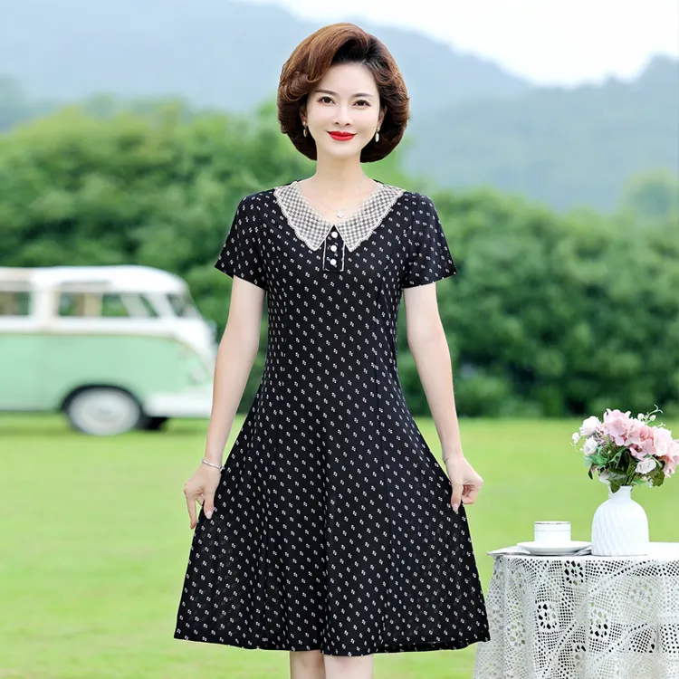 2023新女夏季新品亲肤柔软弹力娃娃领连衣裙妈妈遮肉显瘦休闲裙子
