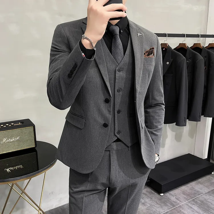 西装套装男款高级感修身商务休闲外套新郎婚礼男士西服韩版三件套
