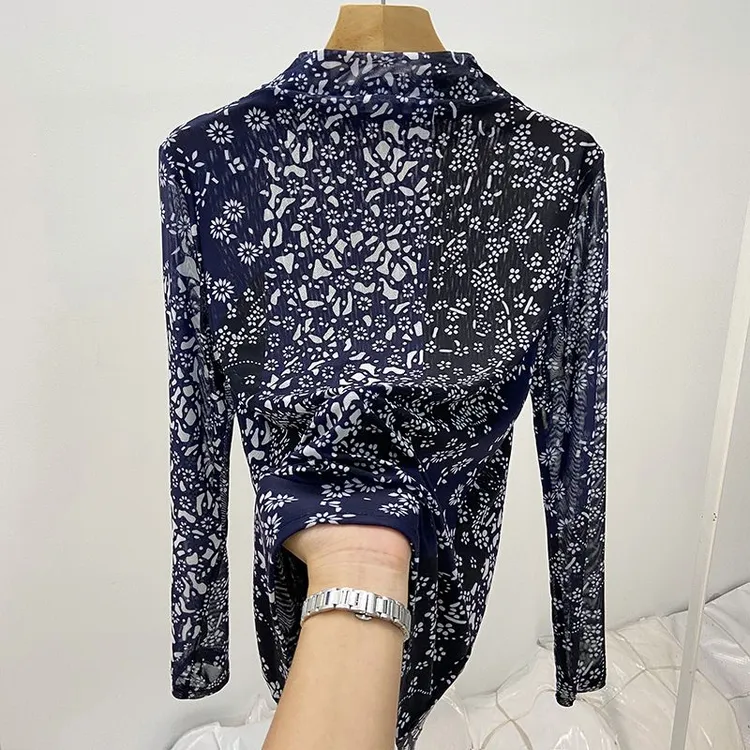 钻9019漂亮上衣2025春季新款中年妈妈独特气质修身网纱打底衫女