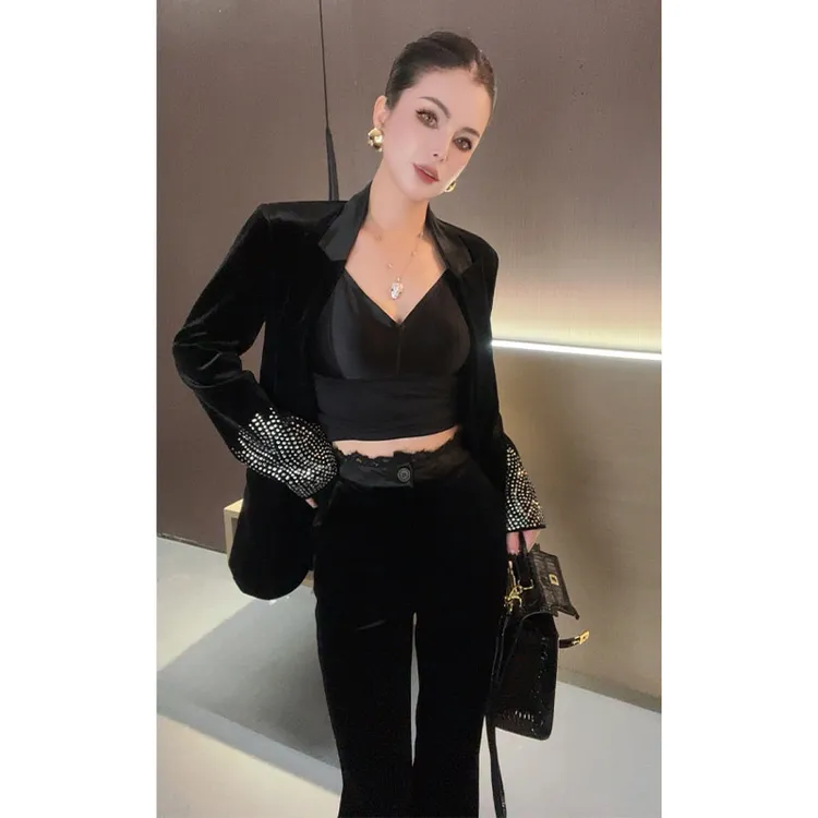 腰部蕾丝拼接丝绒微喇裤K27919