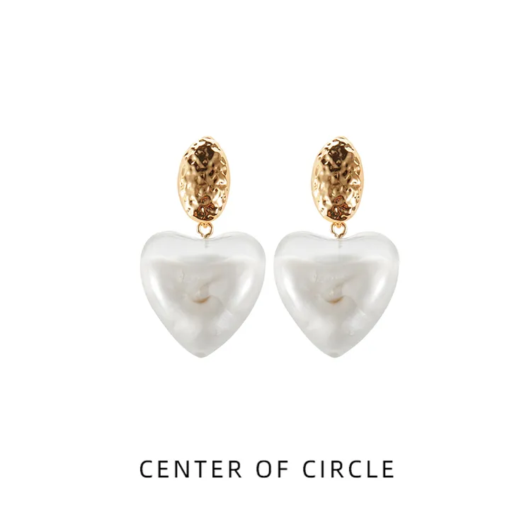 铜合金树脂耳饰 COC圆心桃心创意设计精致高级保色镀金树脂耳钉