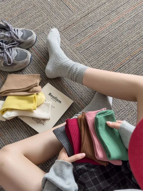 秋冬彩色竖条纹学院风中筒女袜ins风百搭双针日系堆堆袜子