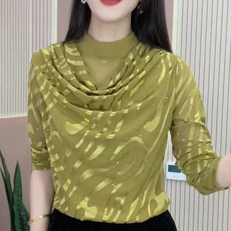 女半高领长袖新款烫钻设计感胖mm遮肚子爆款上衣气质女人味打底衫