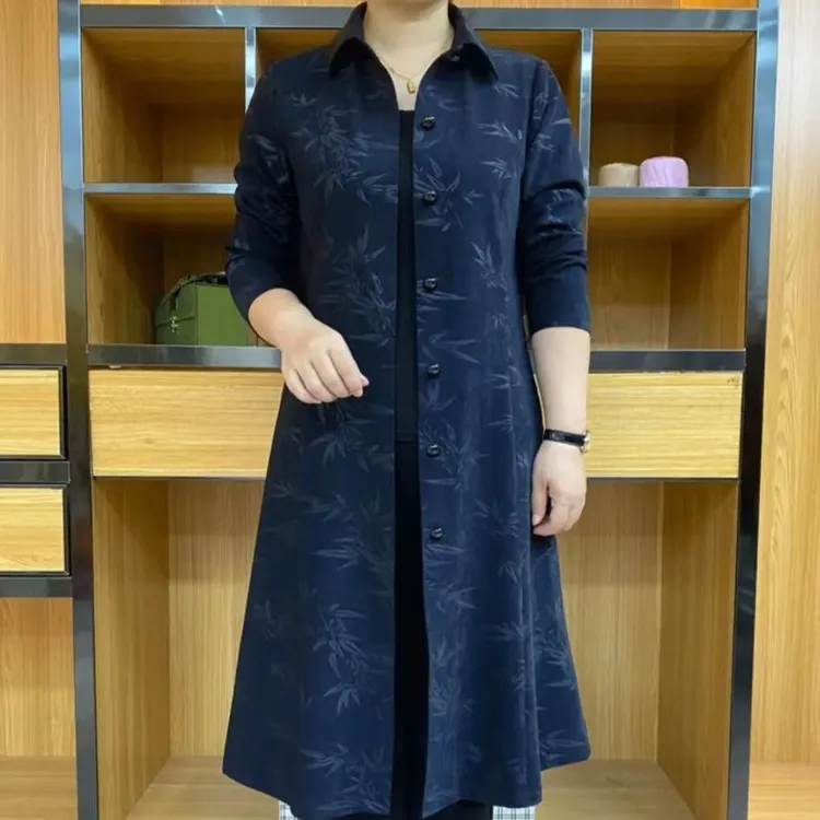 大码时尚妈妈装纯色提花外搭风衣2025新款女士宽松显瘦中长款上衣
