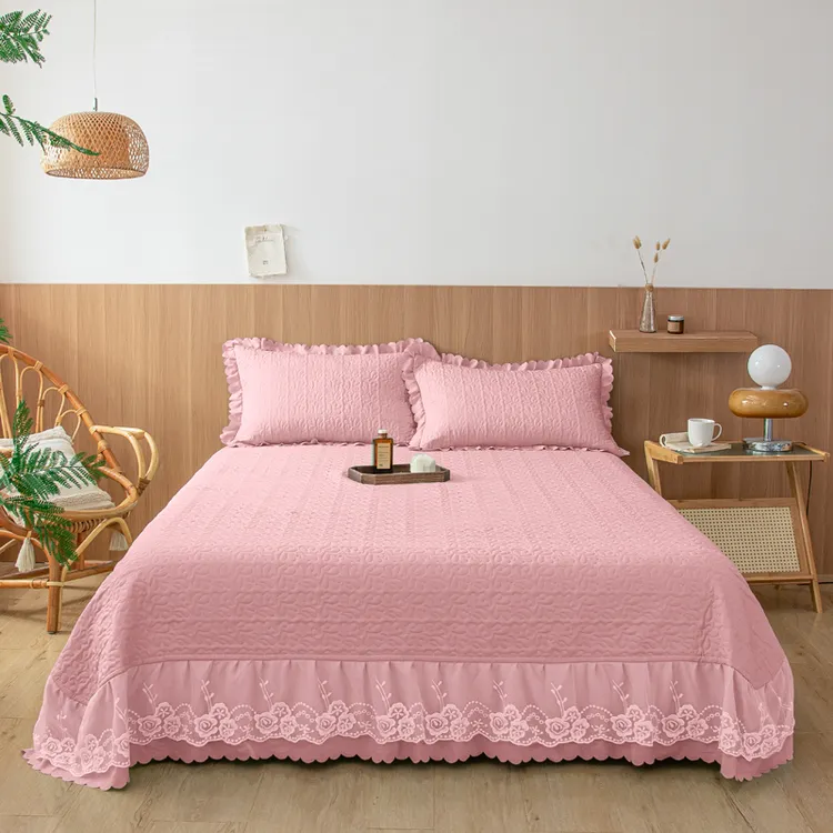 新款欧式纯色韩版花边防滑亲肤泡泡纱夹棉公主风绗缝床盖款三件套