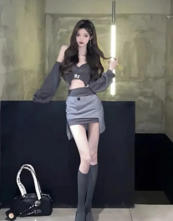 【宝藏衣橱上新】新款气质灰色拼接辣妹挂脖不规则套装裙