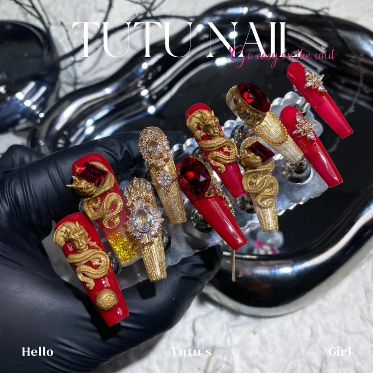 【红龍】TUTU NAIL手工穿戴秋冬显白美甲婚甲布契拉提金流麻龙链条