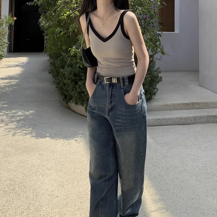 夏季设计感小众撞色无袖带胸垫v领吊带短款背心