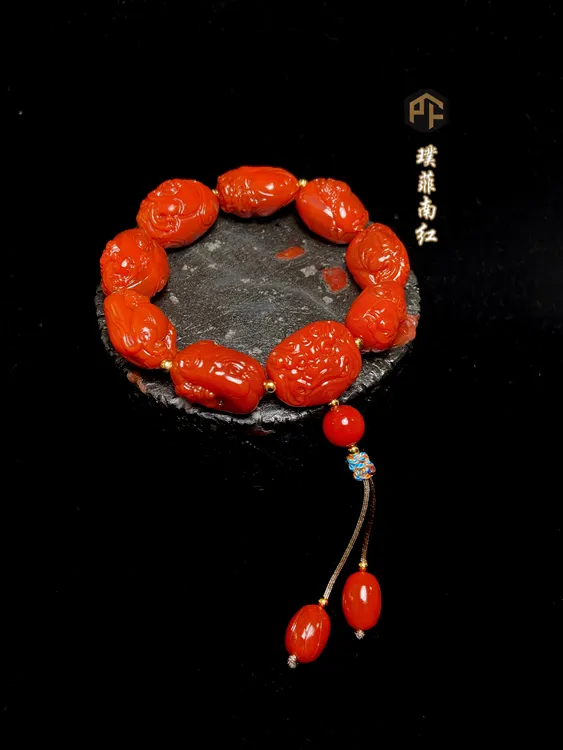 天然原矿保山南红东山览坡锦红随型手串瑞兽国风