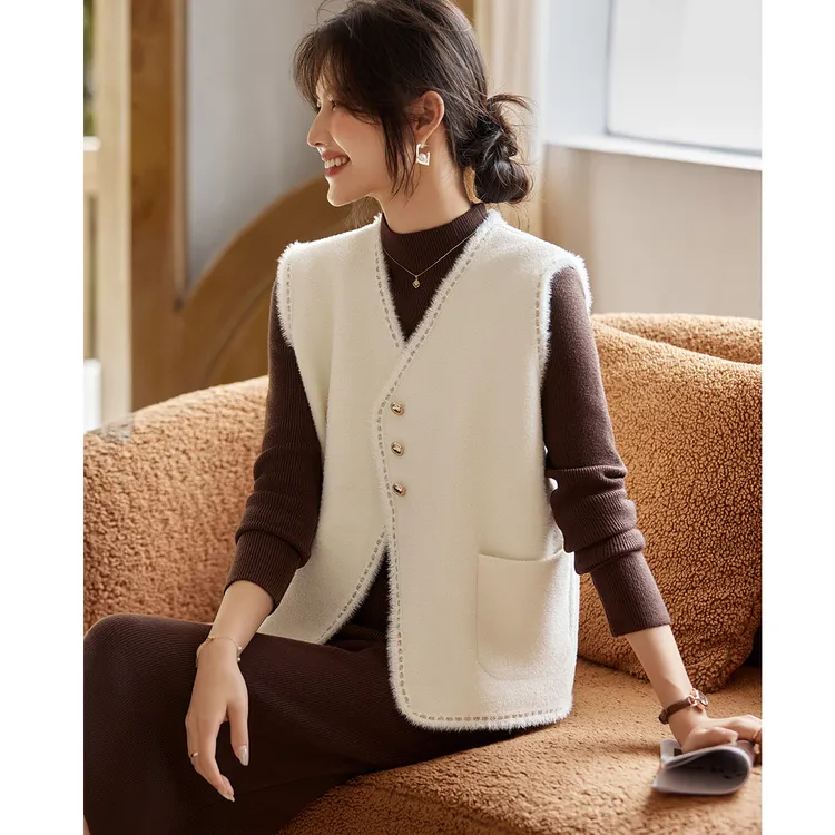 尚静月华如玉2025秋季新款温柔小香风毛圈拼接小马褂短款马夹女