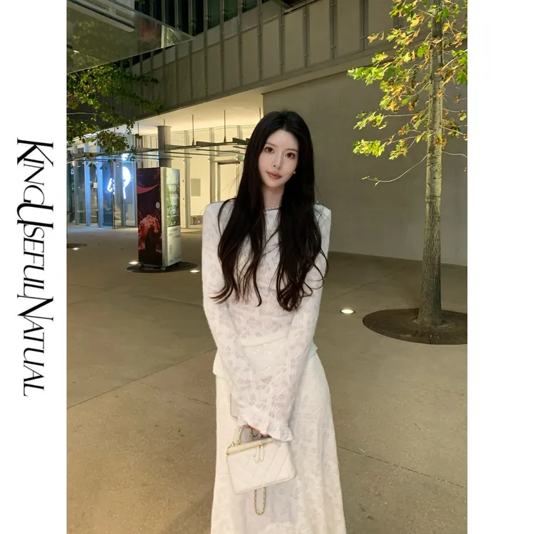 KUN【雪中蝶影】优雅心事 定制绒感蝴蝶镂空蕾丝女人味小众质感套装