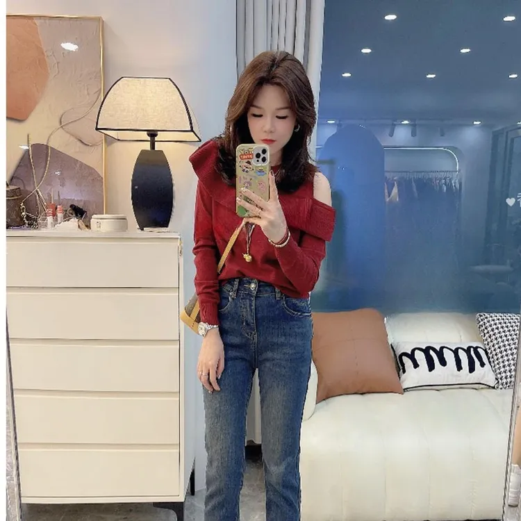 2024秋冬新款百搭小个子显瘦荷叶边漏肩针织衫纯欲气质上衣H2-13