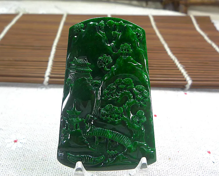 缅甸天然A货翡翠玉器玉坠带证-辣色老种满色精工山水牌