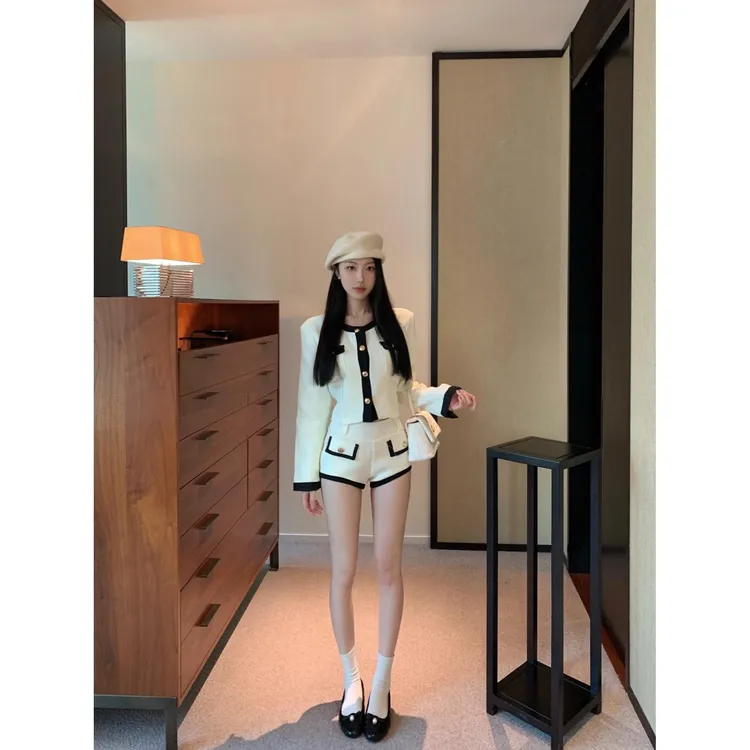娜娜法式小香风白色粗花呢短外套女装高腰短裤气质名媛套装早秋季