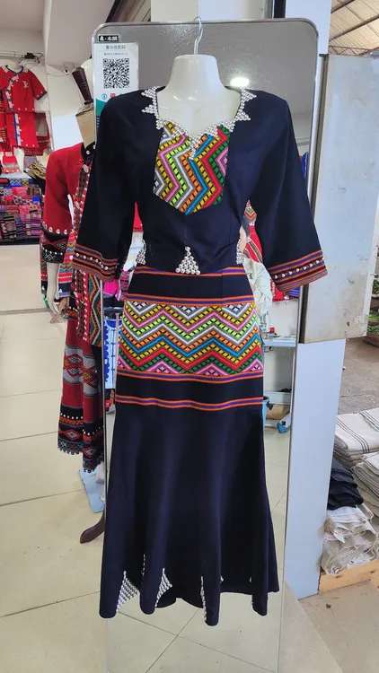 少数民族佤族女装舞台表演演出服饰