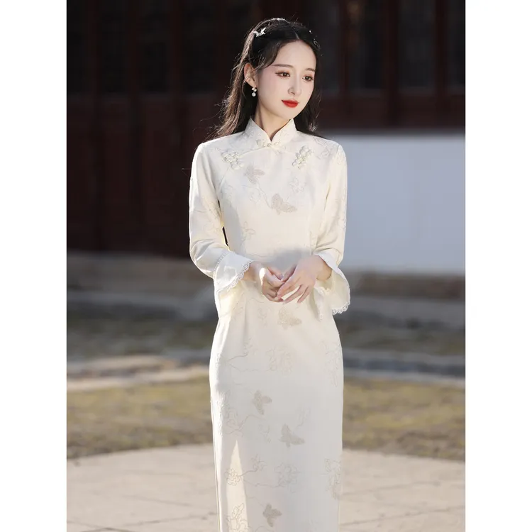 白色蕾丝绣花旗袍2024年秋季新中式国风年轻款少女连衣裙订婚礼服