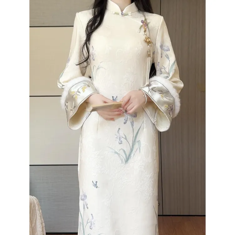 新中式绝美旗袍淑女范2025冬季新款加绒加厚少女年轻款素雅高级感