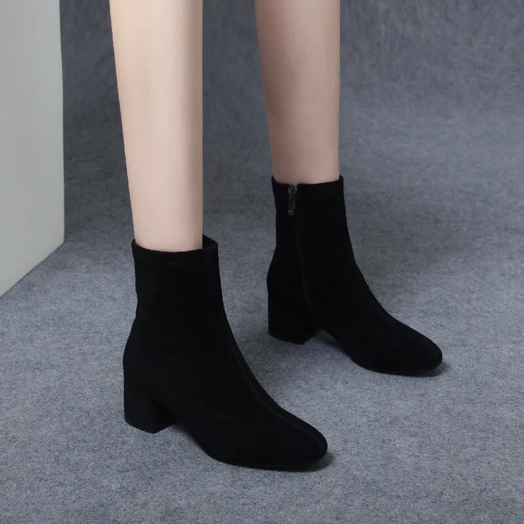 磨砂羊皮短靴女秋冬新款圆头粗跟低中跟明星同款百搭鞋子真皮棉靴