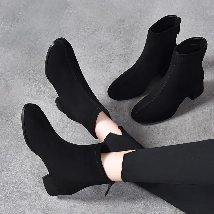 磨砂瘦瘦秋冬季后拉链粗跟短靴圆头明星同款百搭鞋子真皮百搭单靴