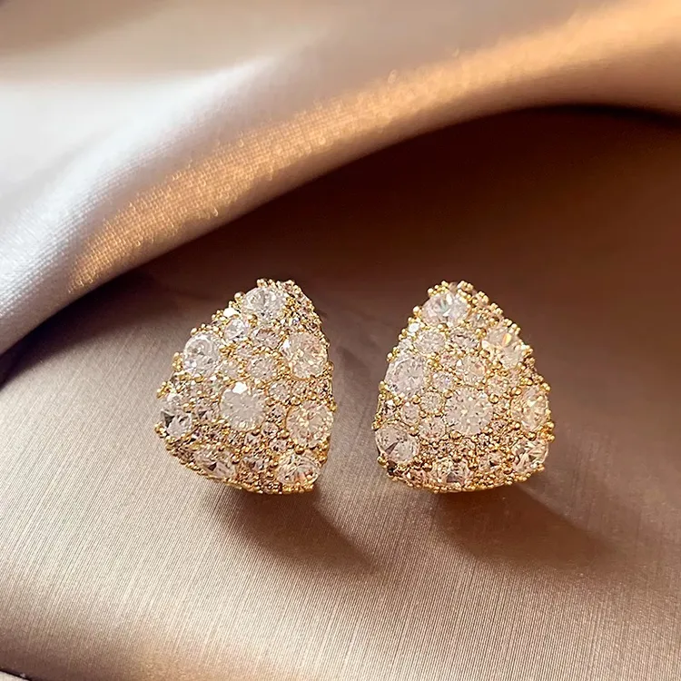 铜合金耳饰 满钻气质耳钉女2024新款高级感耳环小众轻奢独特耳饰