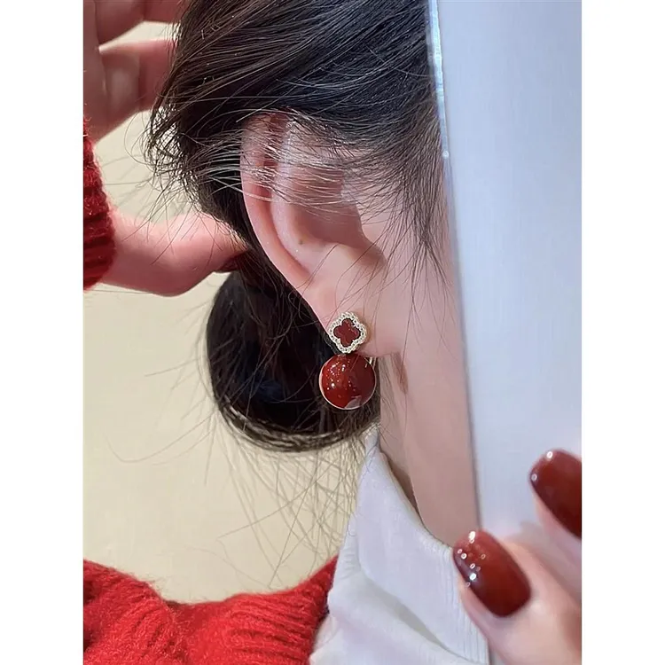 s925银针耳饰红色四叶花珠珠耳钉小众轻奢百搭耳环时尚