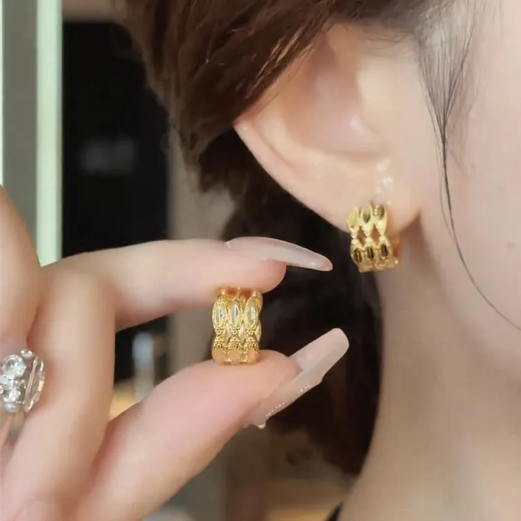 925银耳饰 小众设计感金属宽面镂空耳扣2024新款时尚百搭耳环气质