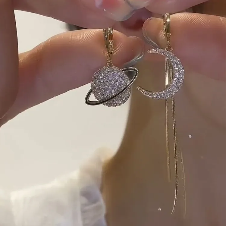 AB款不对称星球月亮耳环个性独特满钻气质耳饰长款流苏高级感耳坠