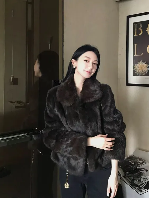 【上东老钱】咖色整皮兔毛女2024冬新款外套短款高级感加厚加密