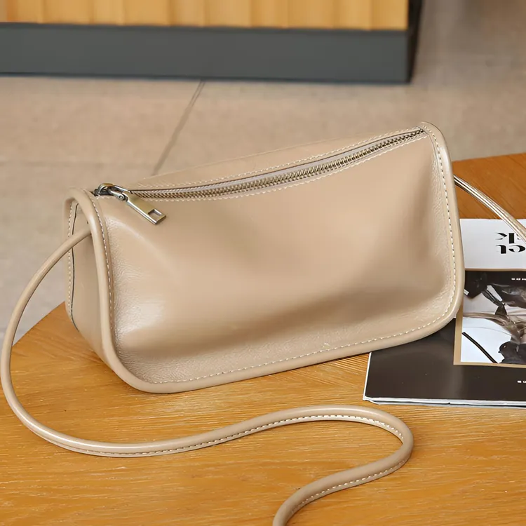 女士真皮包包2025新款高级感时尚牛皮女包小包包夏季百搭斜挎包女