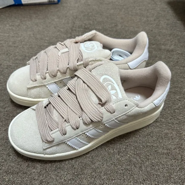 adidas休闲鞋HP2924