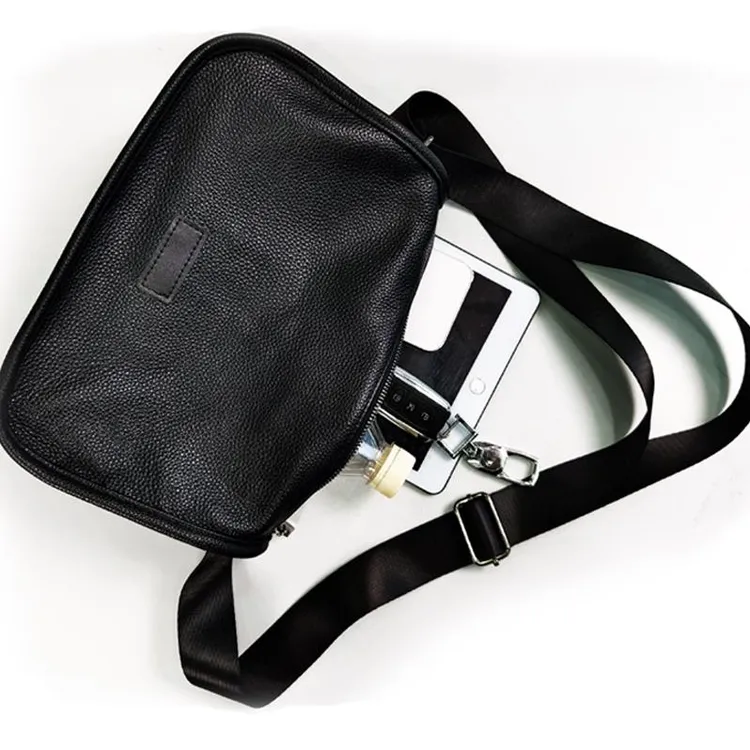 男包真皮牛皮挎包男士包包邮差包2024新款百搭时尚简约休闲包