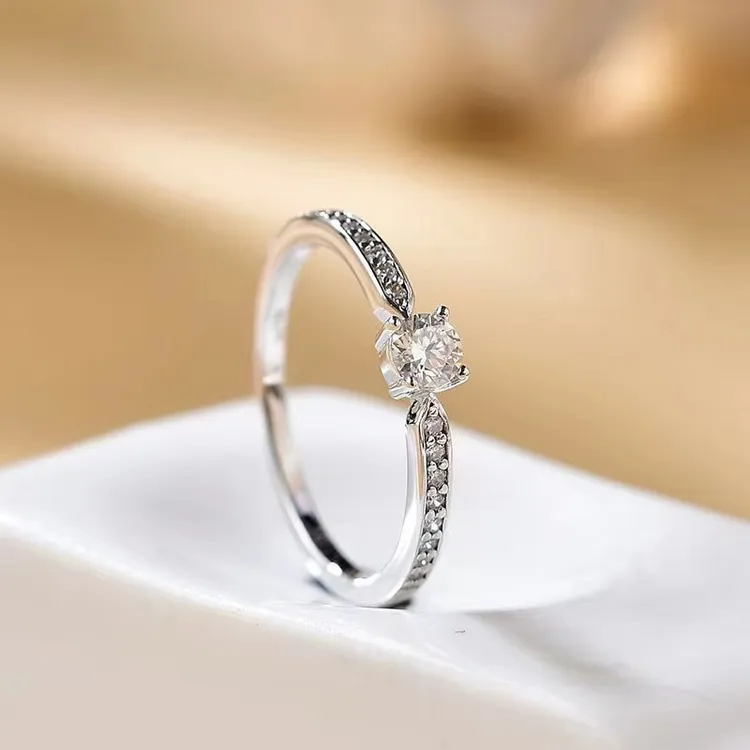 925银莫桑石戒指 米粒周家通零经典扭臂雪花T家30分女士白银