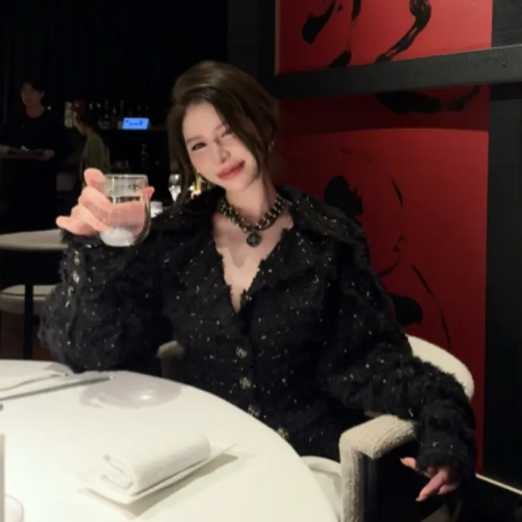 【Devill Riich】黑色羽毛手工编织上衣