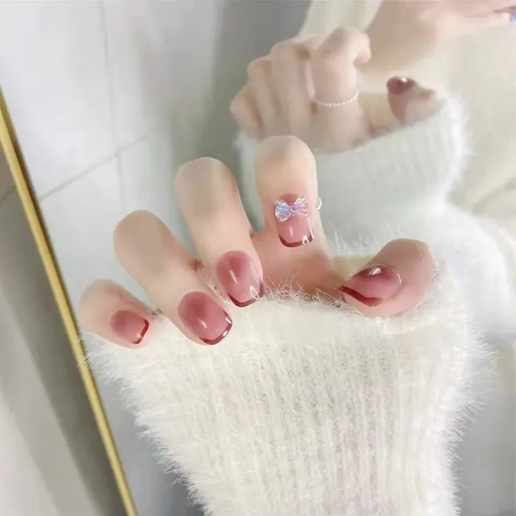 蜜豆法式晕染极光蝴蝶美甲