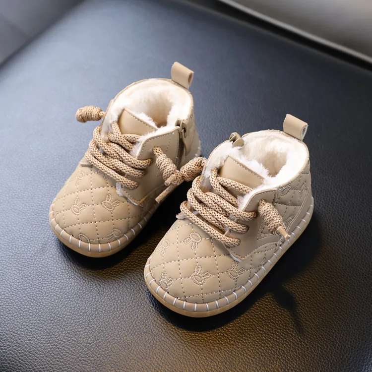婴儿鞋子冬季软底加绒1一3岁小宝宝冬鞋加厚保暖男女幼童学步棉鞋