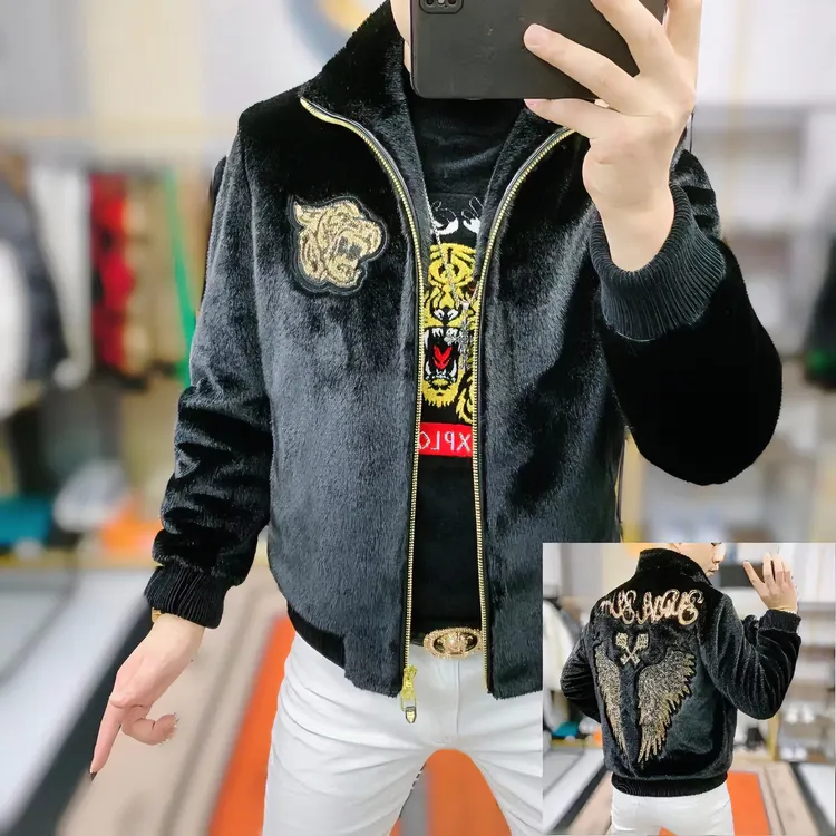 阿凯  欧洲站冬季新款男士刺绣烫钻立领修身老虎翅膀刺绣外套